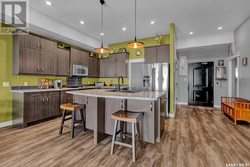 302 515 La Ronge Avenue, La Ronge, SK - Indoor Photo Showing Kitchen With Stainless Steel Kitchen With Upgraded Kitchen