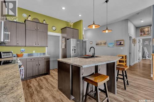 302 515 La Ronge Avenue, La Ronge, SK - Indoor Photo Showing Kitchen With Stainless Steel Kitchen