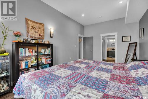 302 515 La Ronge Avenue, La Ronge, SK - Indoor Photo Showing Bedroom