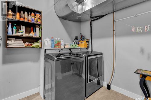 302 515 La Ronge Avenue, La Ronge, SK - Indoor Photo Showing Laundry Room