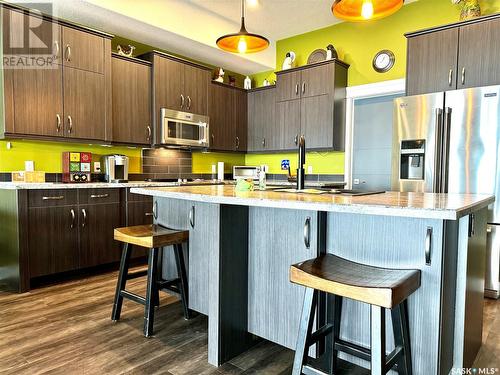 302 515 La Ronge Avenue, La Ronge, SK - Indoor Photo Showing Kitchen With Stainless Steel Kitchen