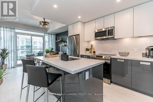 326 - 415 Sea Ray Avenue, Innisfil, ON - Indoor Photo Showing Kitchen With Upgraded Kitchen