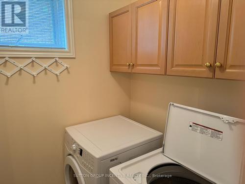 14 - 6 Piazza Verde, New Tecumseth, ON - Indoor Photo Showing Laundry Room