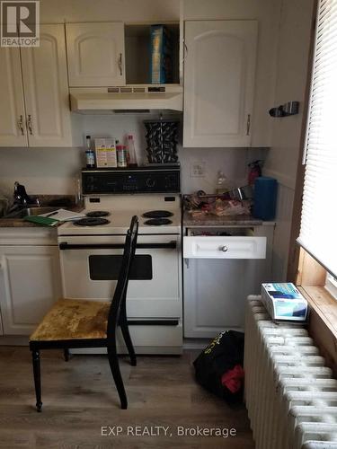 49-51 Sixth Avenue, Timmins, ON - Indoor Photo Showing Kitchen