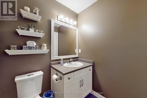 19 Mussen Street, Guelph (Brant), ON - Indoor Photo Showing Bathroom