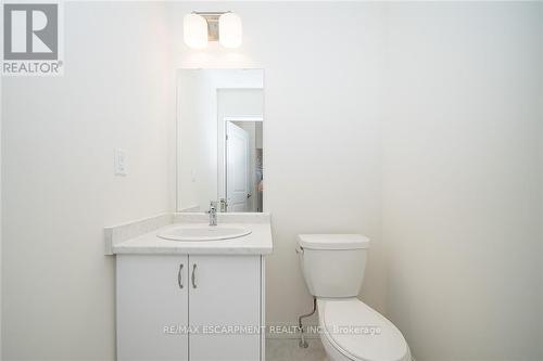 20 Dennis Avenue, Brantford, ON - Indoor Photo Showing Bathroom