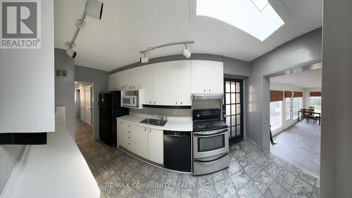 250 Macdonald Avenue, Belleville, ON - Indoor Photo Showing Kitchen