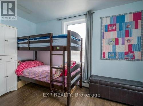 132 Moira Street E, Belleville, ON - Indoor Photo Showing Bedroom