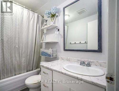 132 Moira Street E, Belleville, ON - Indoor Photo Showing Bathroom