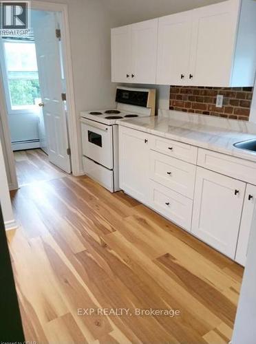 132 Moira Street E, Belleville, ON - Indoor Photo Showing Kitchen