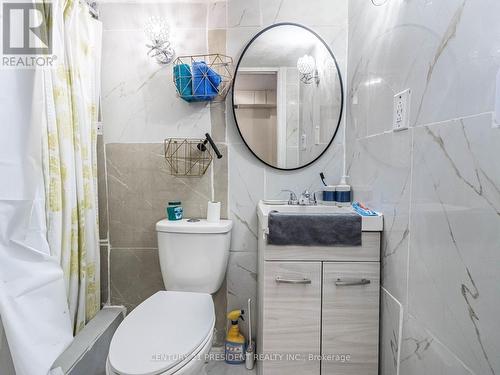 43 Gage Avenue, Hamilton, ON - Indoor Photo Showing Bathroom