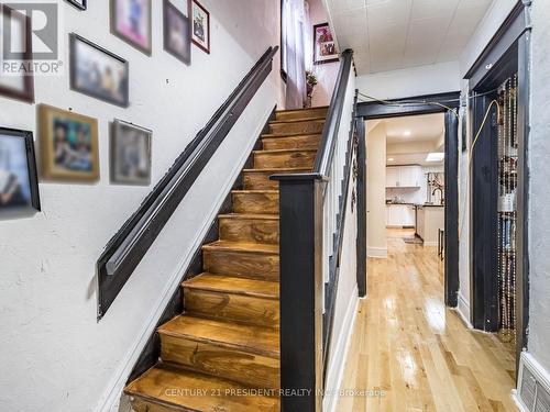 43 Gage Avenue, Hamilton, ON - Indoor Photo Showing Other Room