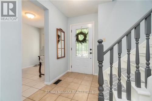 33 Naples Court, Thorold, ON - Indoor Photo Showing Other Room