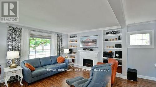 694 Hawley Street, Peterborough, ON - Indoor Photo Showing Living Room With Fireplace