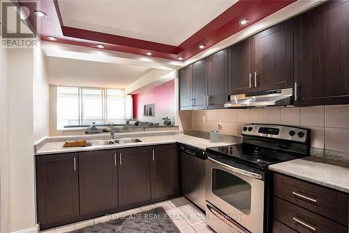 1505 - 22 Hanover Road, Brampton, ON - Indoor Photo Showing Kitchen With Double Sink