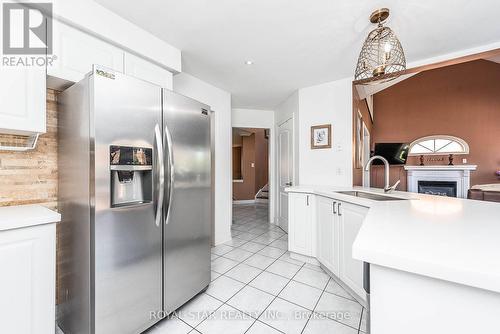 6 Baccarat Crescent, Brampton, ON - Indoor Photo Showing Kitchen