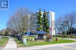 203 - 5090 PINEDALE AVENUE  Burlington, ON L7L 3V8