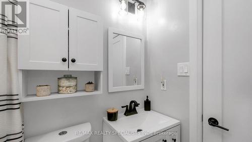 3 Huntington Court, Brampton, ON - Indoor Photo Showing Bathroom