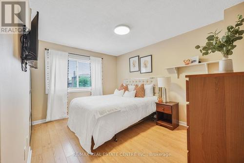 14 Jill Crescent, Brampton, ON - Indoor Photo Showing Bedroom