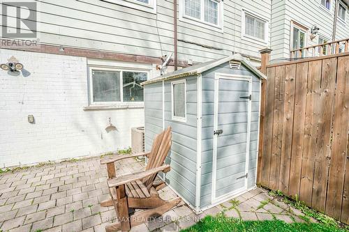 23 Hoskins Square, Brampton, ON - Outdoor