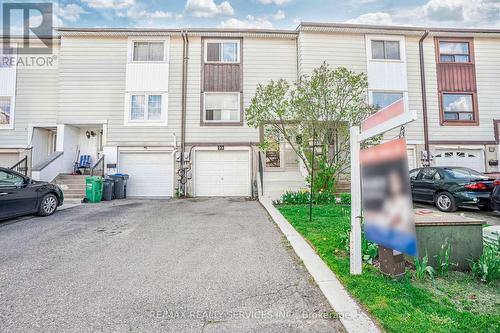 23 Hoskins Square, Brampton, ON - Outdoor