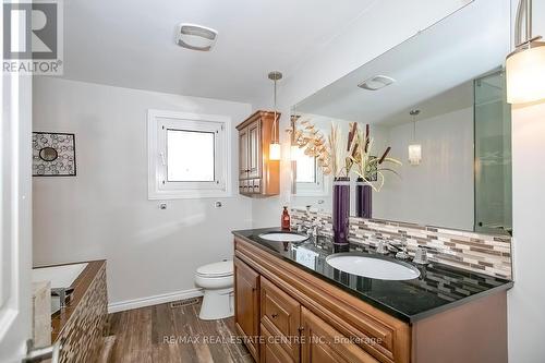 59 Parkside Drive E, Brampton, ON - Indoor Photo Showing Bathroom