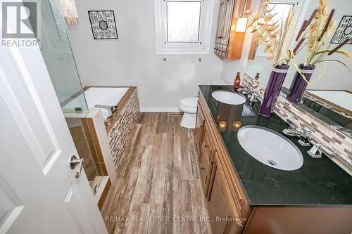 59 Parkside Drive E, Brampton, ON - Indoor Photo Showing Bathroom