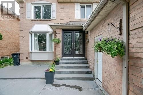 59 Parkside Drive E, Brampton, ON - Outdoor