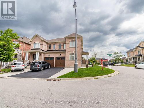 42 Swancreek Court, Brampton, ON - Outdoor With Facade