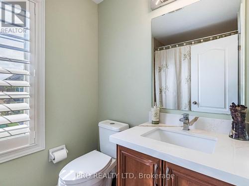 42 Swancreek Court, Brampton, ON - Indoor Photo Showing Bathroom