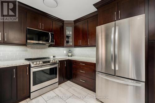 188 Royal Salisbury Way, Brampton, ON - Indoor Photo Showing Kitchen With Stainless Steel Kitchen