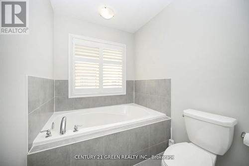 31 Mincing Trail, Brampton, ON - Indoor Photo Showing Bathroom