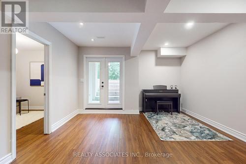 18 Walmer Road, Richmond Hill, ON - Indoor