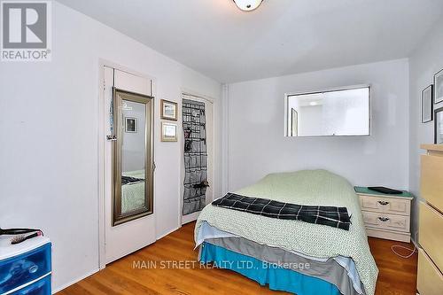 88 Spruce Street, Aurora, ON - Indoor Photo Showing Bedroom