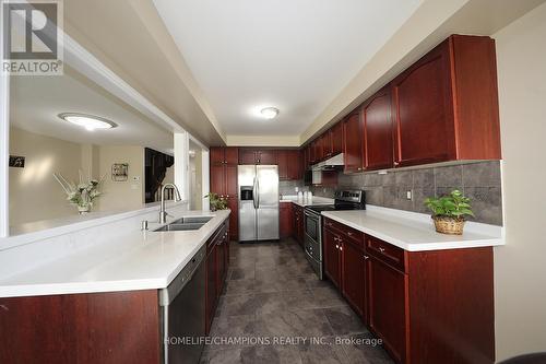 82 Atherton Avenue, Ajax (Northwest Ajax), ON - Indoor Photo Showing Kitchen With Double Sink