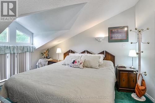 40 Simcoe Road N, Ramara (Brechin), ON - Indoor Photo Showing Bedroom