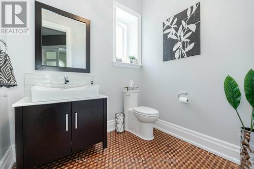 5737 15Th Side Road, King (Nobleton), ON - Indoor Photo Showing Bathroom