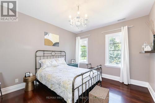 5737 15Th Side Road, King (Nobleton), ON - Indoor Photo Showing Bedroom