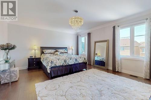 70 Bond Crescent, Richmond Hill, ON - Indoor Photo Showing Bedroom