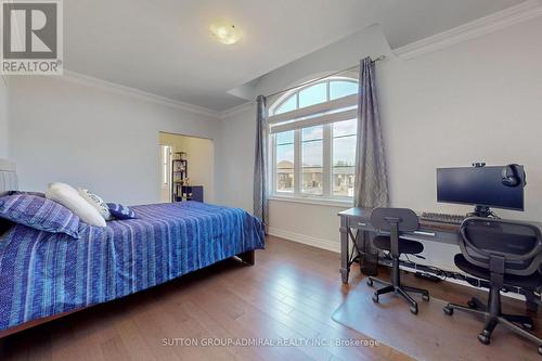 70 Bond Crescent, Richmond Hill, ON - Indoor Photo Showing Bedroom