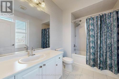 70 Bond Crescent, Richmond Hill, ON - Indoor Photo Showing Bathroom