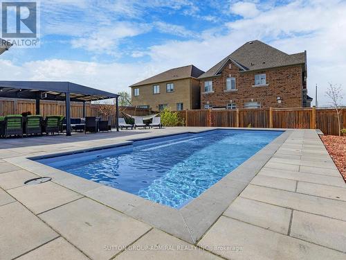 70 Bond Crescent, Richmond Hill, ON - Outdoor With In Ground Pool With Deck Patio Veranda