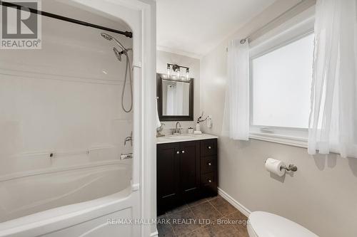 72 Hooper Square, Clarington, ON - Indoor Photo Showing Bathroom