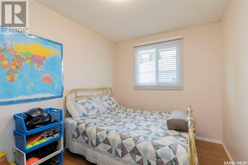 34 Albany Crescent, Saskatoon, SK - Indoor Photo Showing Bedroom