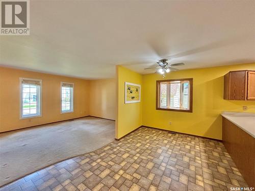 204 Glasgow Avenue, Saltcoats, SK - Indoor Photo Showing Other Room