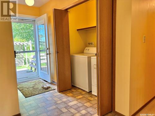 204 Glasgow Avenue, Saltcoats, SK - Indoor Photo Showing Laundry Room