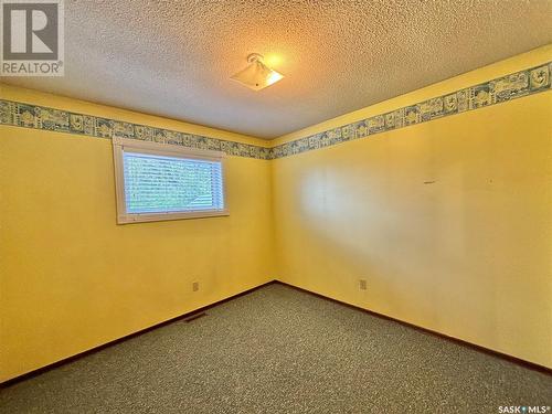 204 Glasgow Avenue, Saltcoats, SK - Indoor Photo Showing Other Room