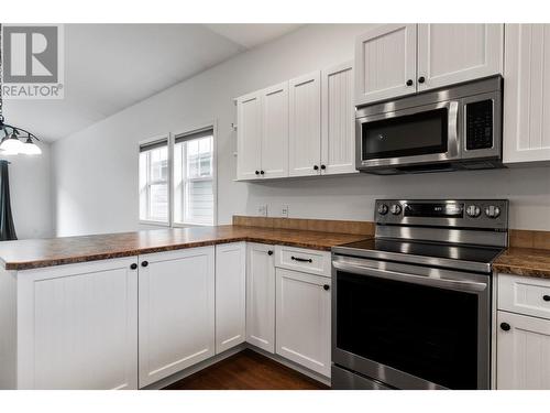 1231 10 Street Sw Unit# 28, Salmon Arm, BC - Indoor Photo Showing Kitchen