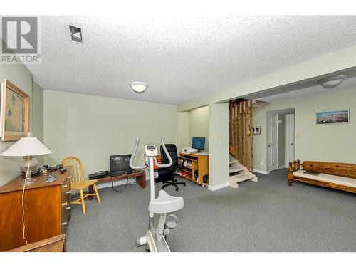 7870 Tronson Road, Vernon, BC - Indoor Photo Showing Gym Room