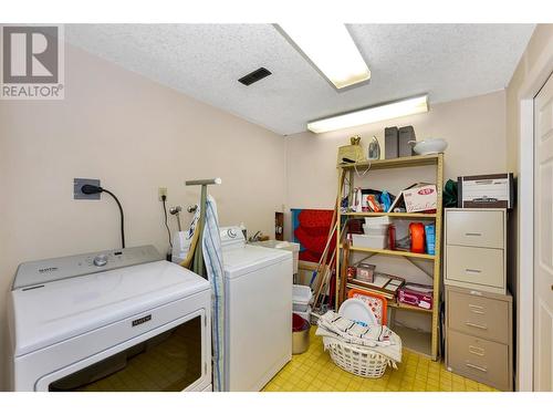 7870 Tronson Road, Vernon, BC - Indoor Photo Showing Laundry Room